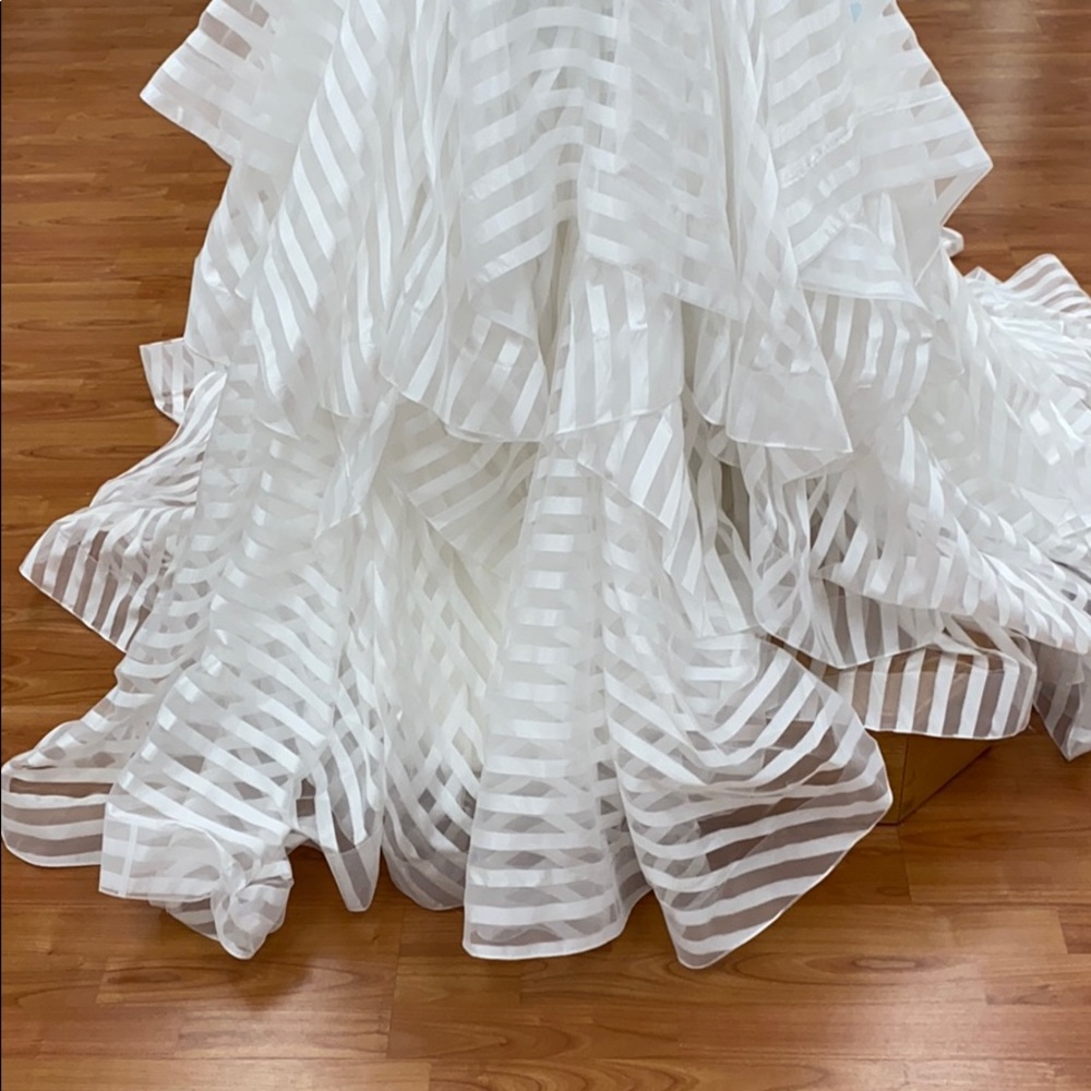 Ivory striped wedding gown - Picture 3 of 8